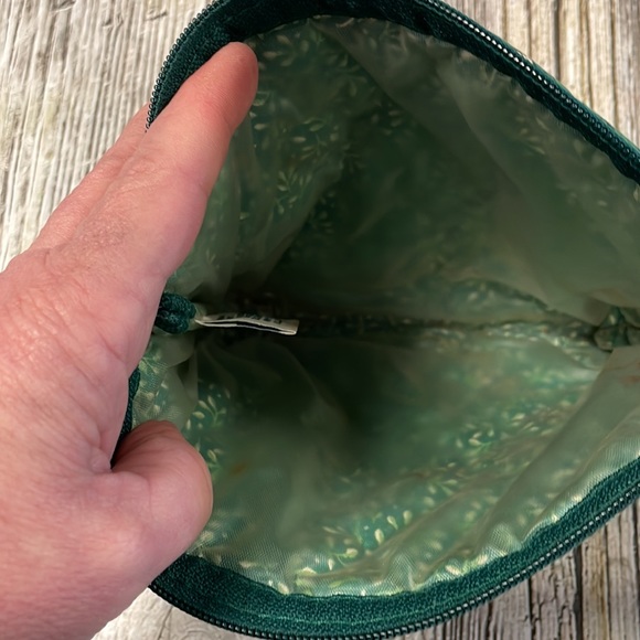 Vera Bradley GREEN VINTAGE Lined Cosmetic Bag Pouch - Picture 2 of 5